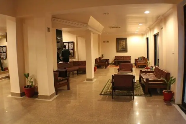 Hotel Sneha Clarks Inn Suites Nepalgunj - Lobi