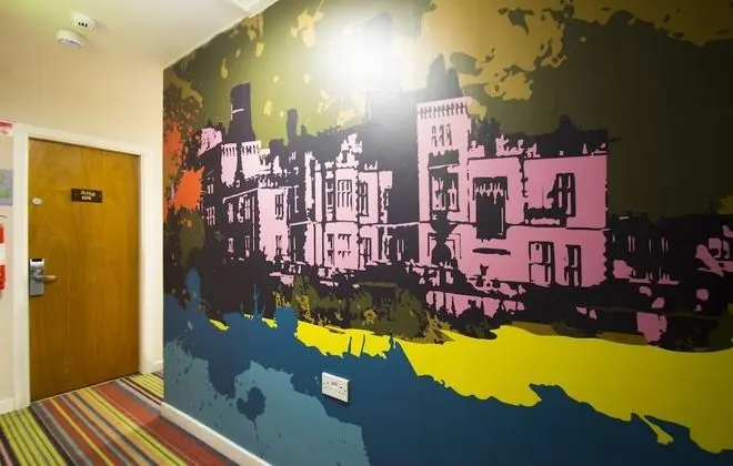 Snoozles Quay Street Tourist Hostel - İç Mekan