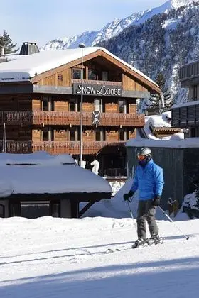 Snow Lodge Hotel Courchevel 1850 - Dış Mekan