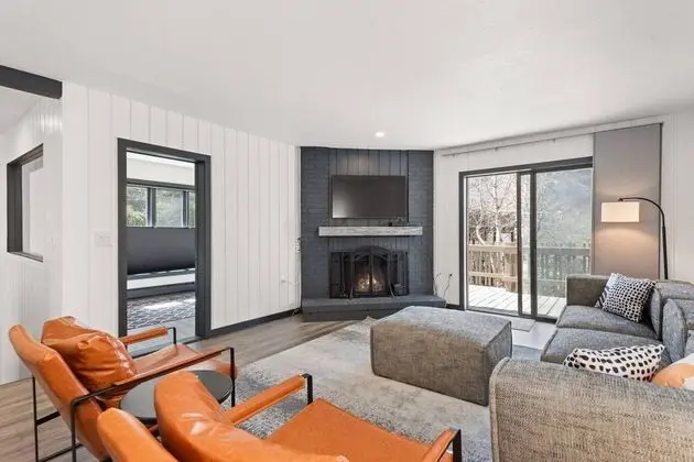 Snowmass Modern 3 Bedroom w/ Hot Tub 251 - Oda Düzeni