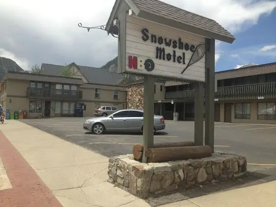 SNOWSHOE MOTEL