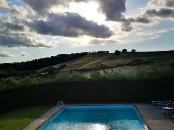 Snug Apartment in Casole D'elsa With Garden - Havuz