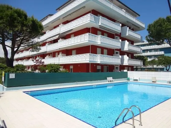 Snug Apartment in Porto Santa Margherita With Garden - Öne Çıkan Resim