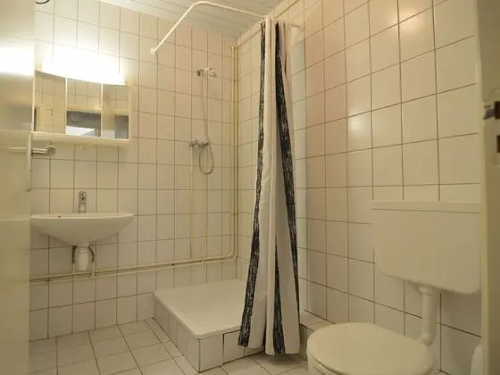 Snug Apartment in Schin op Geul near Public Pool - Banyo Tipleri