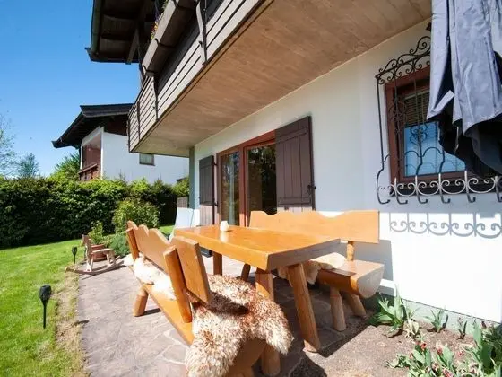 Snug Apartment in St Johann in Tyrol With Terrace - Dış Mekan