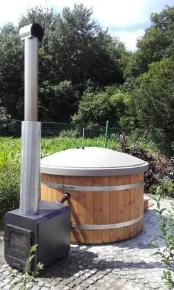 Snug, Authentic Farm House With Trampoline and Table Tennis, Peaceful - Spa