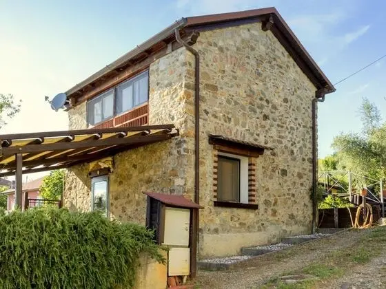 Snug Cottage in Loc. Montebello - Bolano With Pool