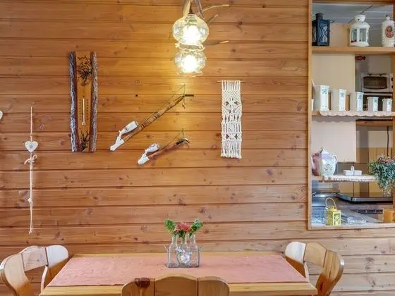 Snug Holiday Home in Altenfeld With Private Terrace - Yerinde Yemek