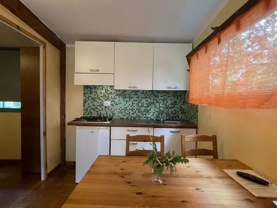 Snug Mobile Home in Toscana With Garden