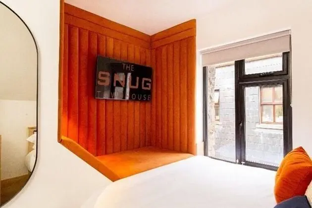 The Snug Townhouse - Oda