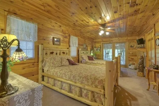 Snuggle Inn & Treehouse - Oda