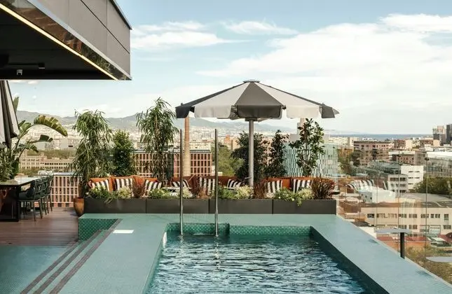 The Social Hub Barcelona Poblenou - Havuz