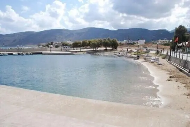 Socrates Apartments & Restaurant - Plaj