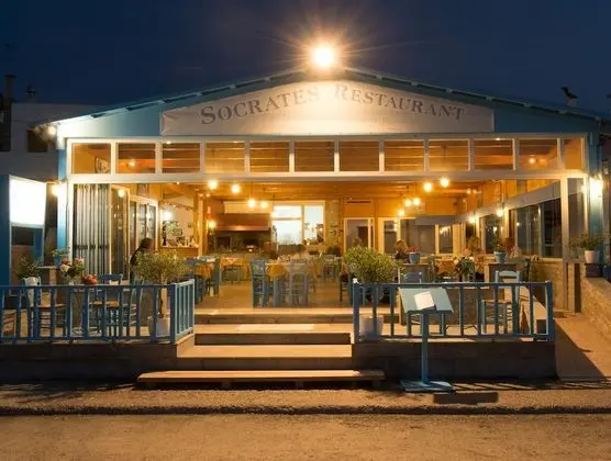 Socrates Apartments & Restaurant - Yerinde Yemek