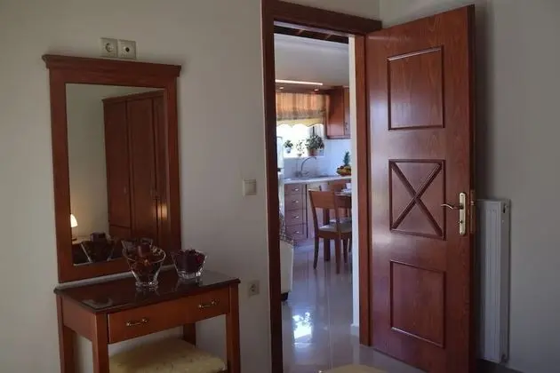 Socrates Holidays Apartment - Oda