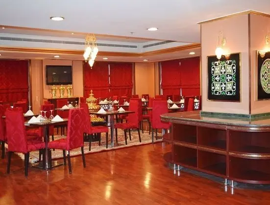 Sofaraa Al Eman Hotel - Yerinde Yemek