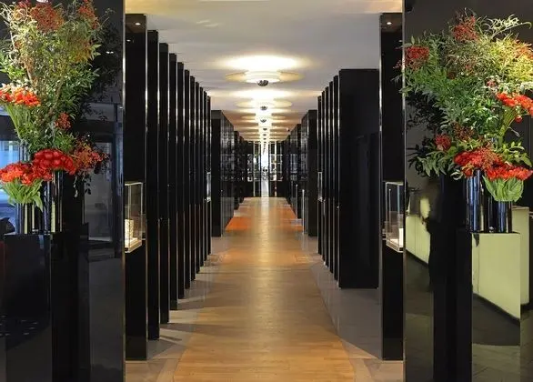 Sofitel Paris Arc de Triomphe - Lobi