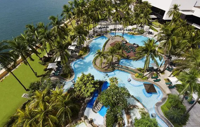 Sofitel Philippine Plaza - Havuz