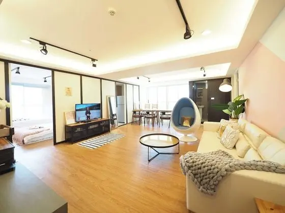 SOGO Dept. Zhongxiao Fuxing MRT