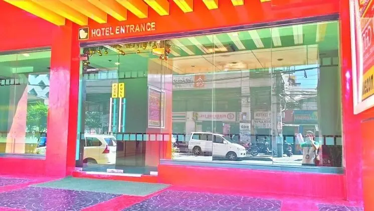 Hotel Sogo - Quezon Avenue - Dış Mekan