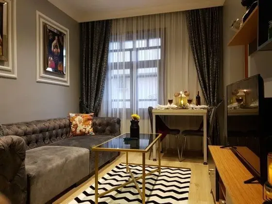 By Şöhret Hotel