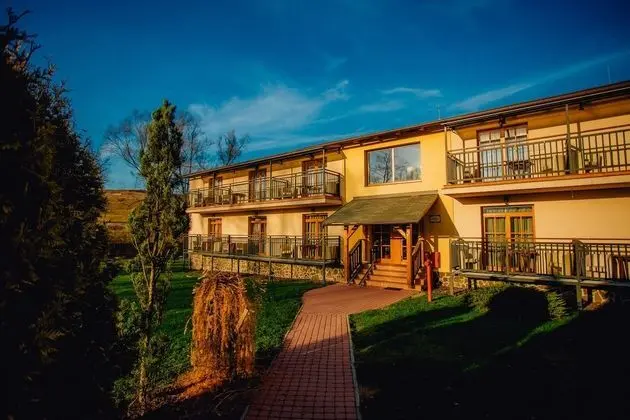Sojka Resort - Hotel & Drevenice - 1