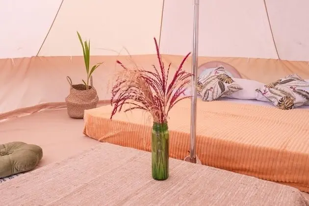 Soka Indah Restaurant & Bungalows - İç Mekan