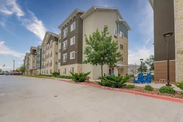 Soka Suites Dallas - Las Colinas - Dış Mekan
