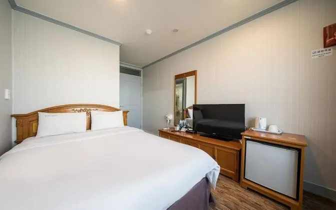 Sokcho Hotel Cheongcho