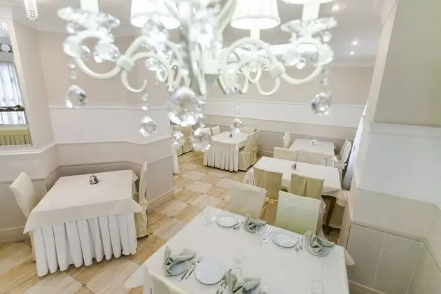 Sokol Hotel Suzdal - Yerinde Yemek