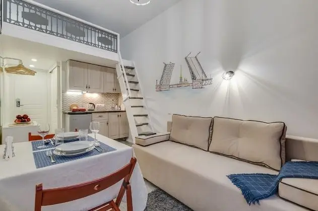 Sokroma 8 Bridges Aparts