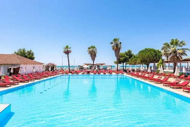Sol Tropikal Durres - Havuz