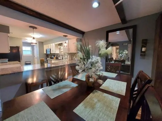 Solace Space at Foothills - Close To All Of Branson - Luxury Comfort - Mutfak