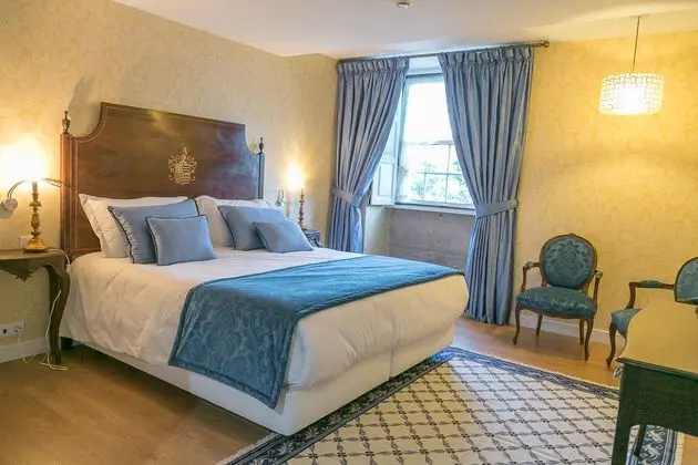 Solar Sampaio E Melo