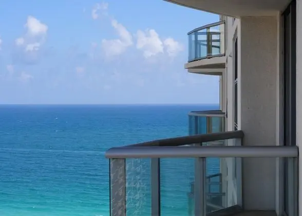 Solé Miami, A Noble House Resort