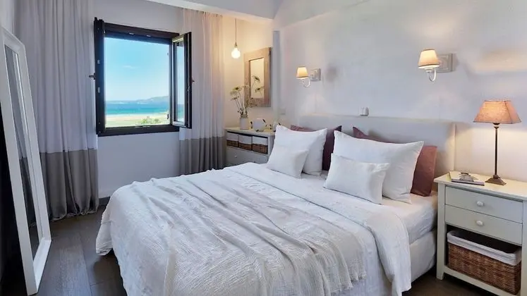 Soleado Beachfront Villa - Oda