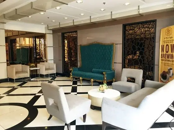 Solemare Parksuites Condo R Us - Lobi