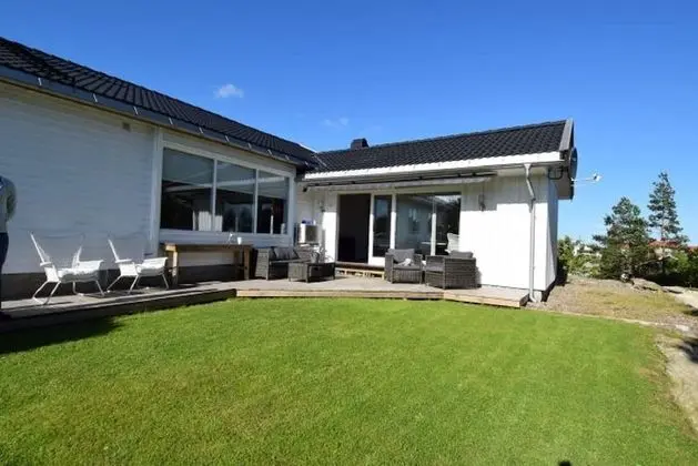 Solferie Holiday Home Tornestien