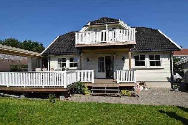 Solferie Large Villa