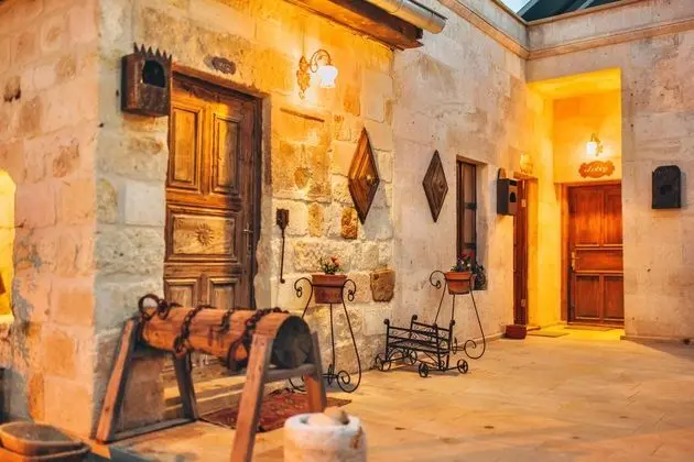 Solin Cave Cappadocia - Lobi