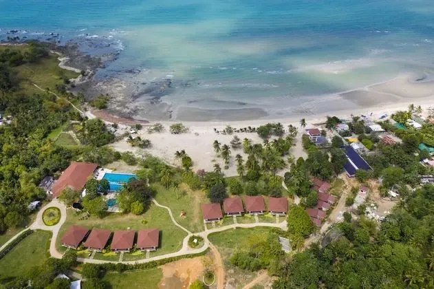 Solina Beach & Nature Resort - Plaj
