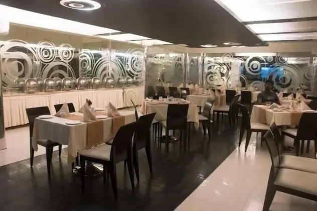 Hotel Solitaire - Yerinde Yemek