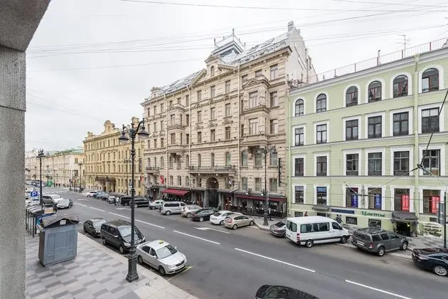 Solo Panorama Palace Square