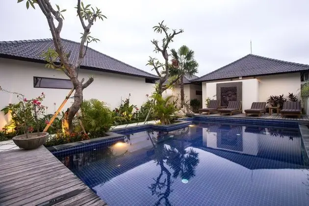 SOLO VILLAS RETREAT
