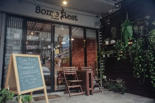 Some Rest Hostel Khao San