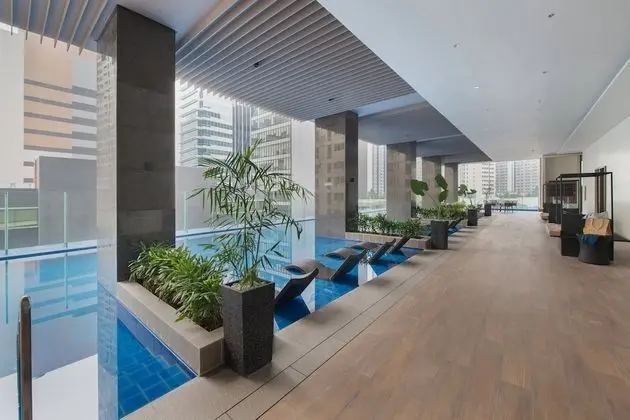 Somerset Central Salcedo Makati - Havuz
