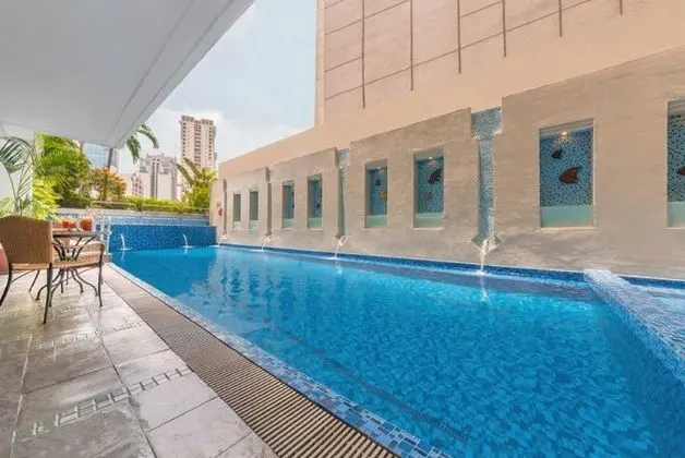 Somerset Millennium Makati - Havuz