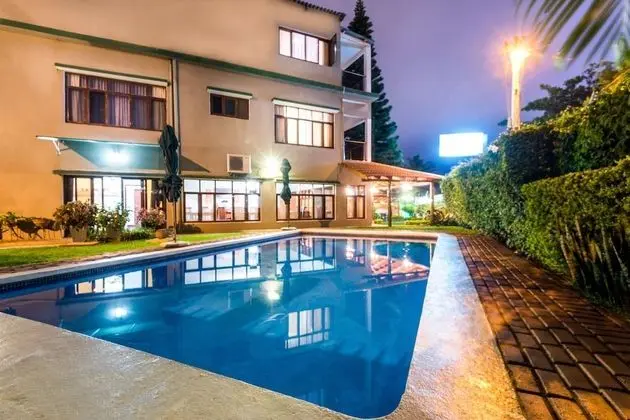Sommerschield Guest House & Restaurant - Havuz