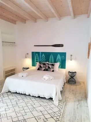 Son of a Beach Hostel - Öne Çıkan Resim