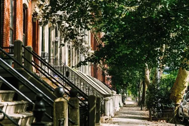 Sonder Court Square